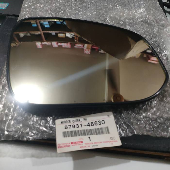 TOYOTA HARRIER NEW MODEL RHS SIDE MIRROR PANEL IN KENYA